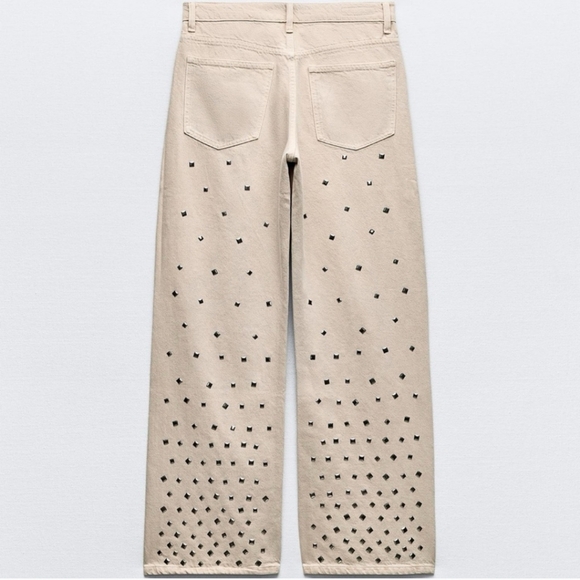 ZARA BEIGE STUDDED MID-RISE FULL LENGTH JEANS.              ✨️SIZE 4(36) & 8(40) - Picture 3 of 6